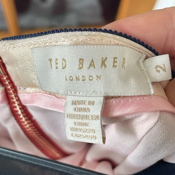 Ted Baker London sunburst pleated skirt. Size 2 (Ted Size) Size 6 US - Picture 9 of 10